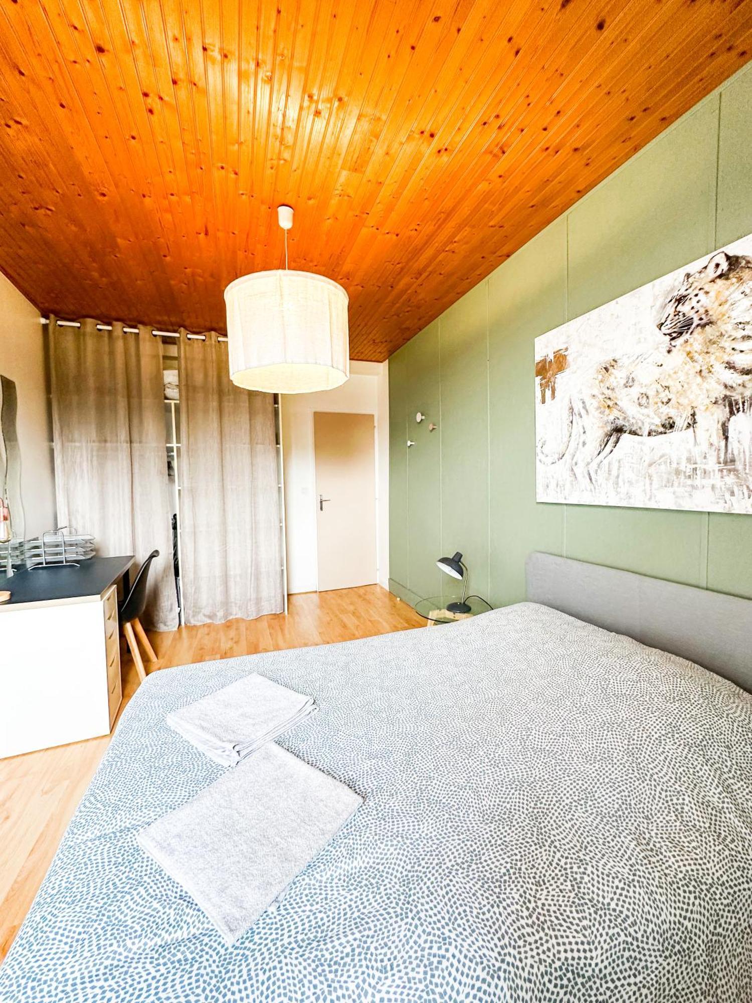 Ii-Charmant Appartement Au Coeur De La Ville Guingamp Kültér fotó